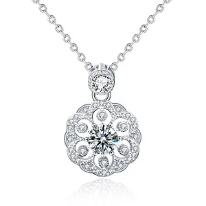 0.5ct Round Cut Diamond Flower Pendant Necklace