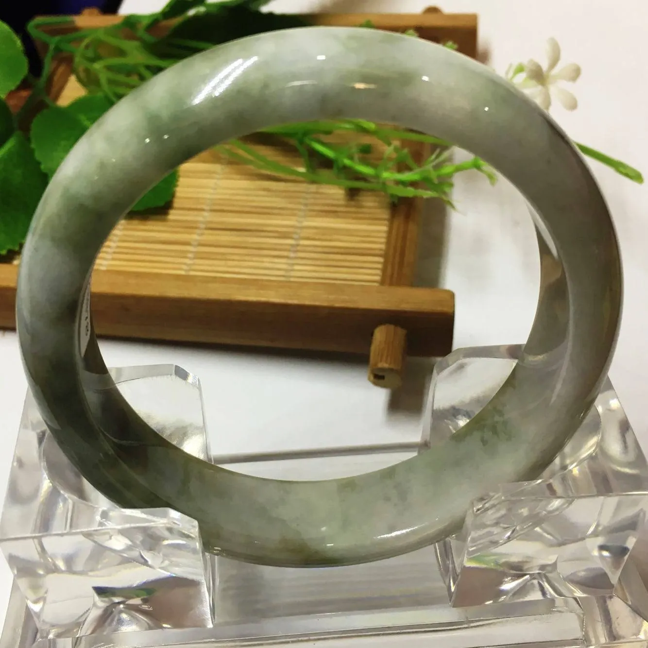 10% OFF- 57/58/59 mm Certified Natural Icy Jadeite Emerald Jade Bangle《Grade A》飘花3878