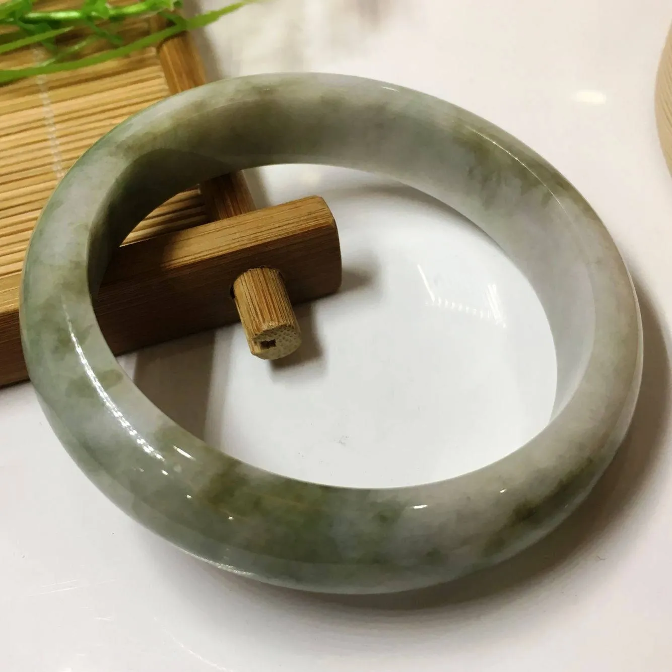 10% OFF- 57/58/59 mm Certified Natural Icy Jadeite Emerald Jade Bangle《Grade A》飘花3878