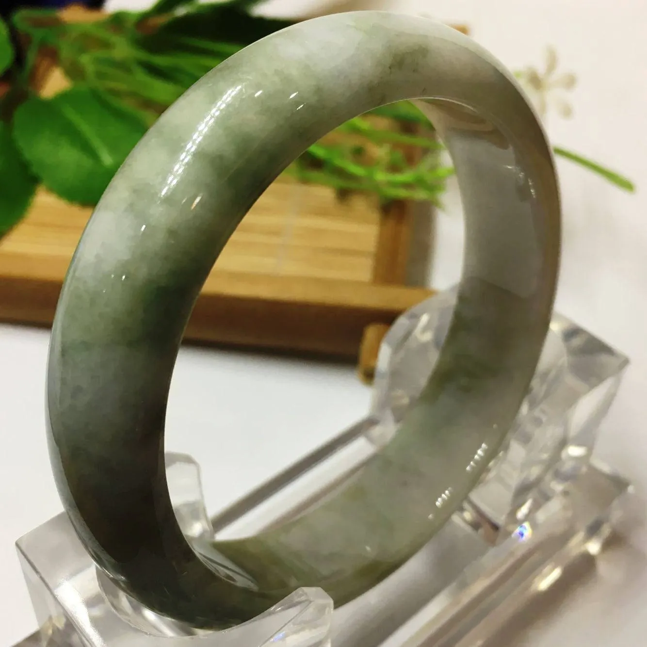 10% OFF- 57/58/59 mm Certified Natural Icy Jadeite Emerald Jade Bangle《Grade A》飘花3878