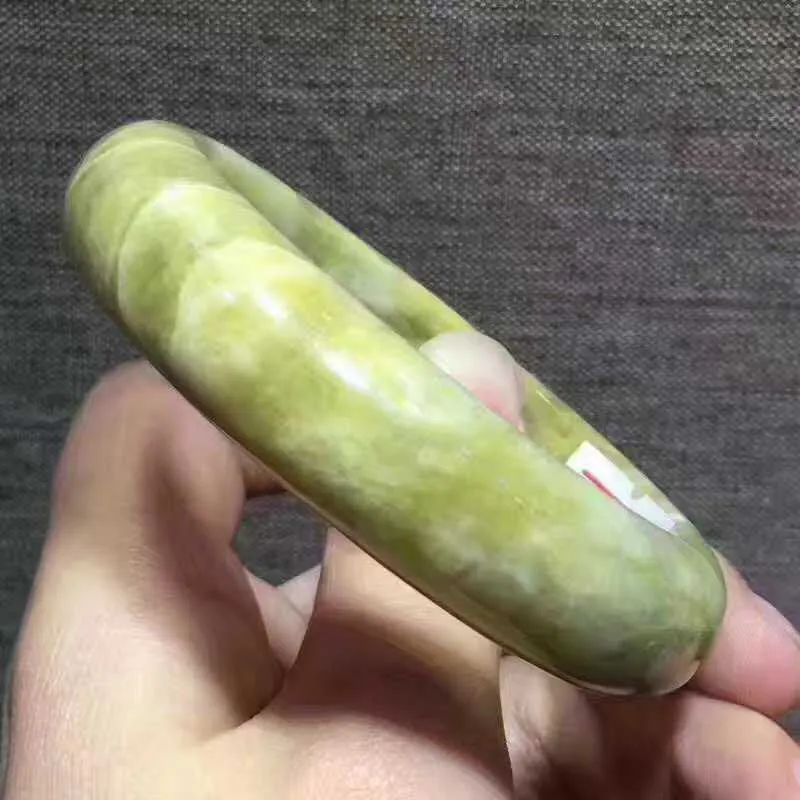10% OFF- 58/59/60 mm Certified Natural Jadeite Emerald A*Jade HandCarved Fluttering Flower Bangle