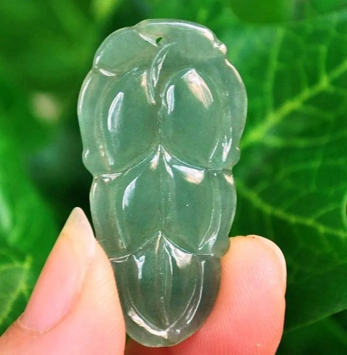 10% OFF- Certified Natural Oily Icy Jadeite Emerald A*Jade HandCarved Leaf Pendant 0539