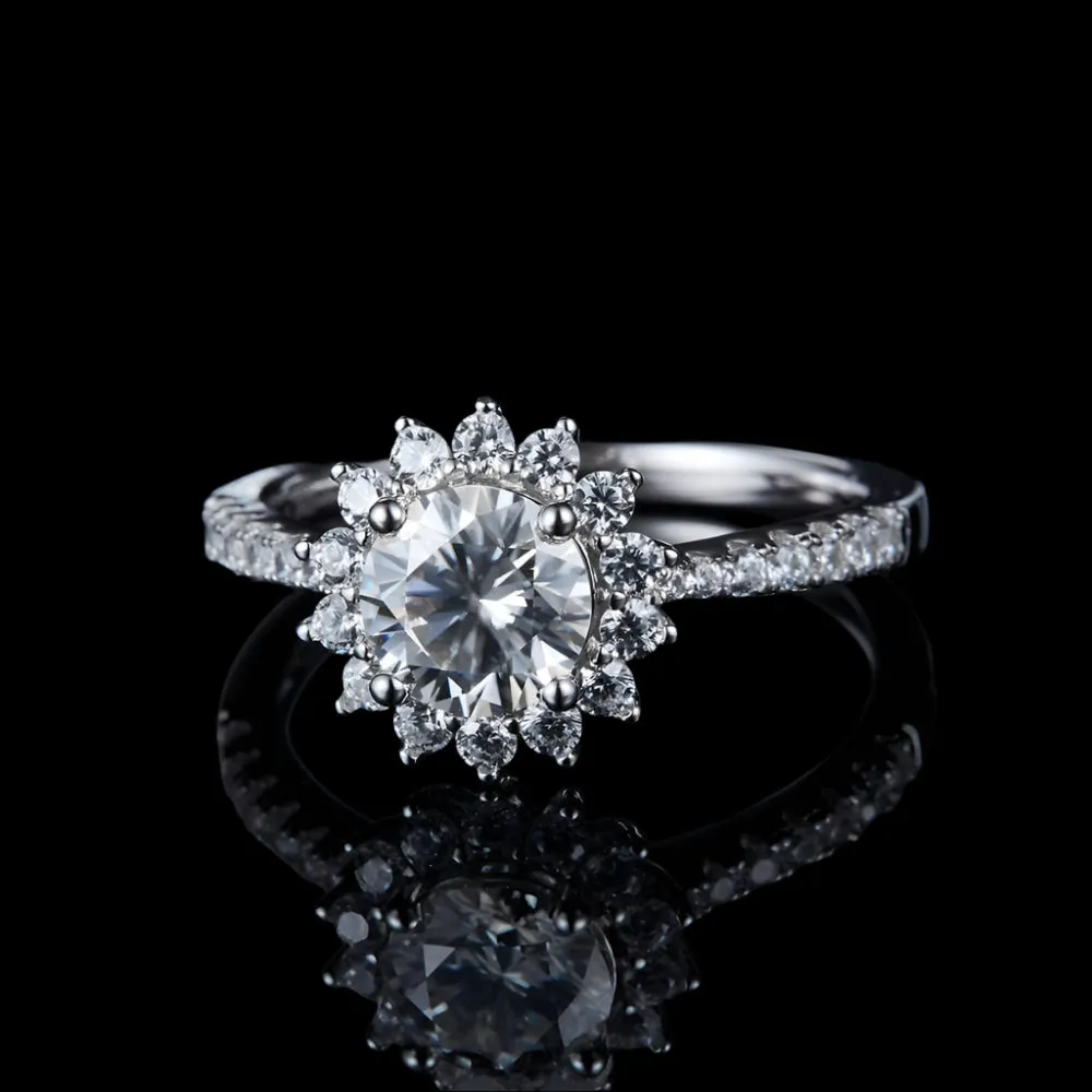 1.0Ct 6.5mm VVS1 Diamond Sun Flower Engagement Ring