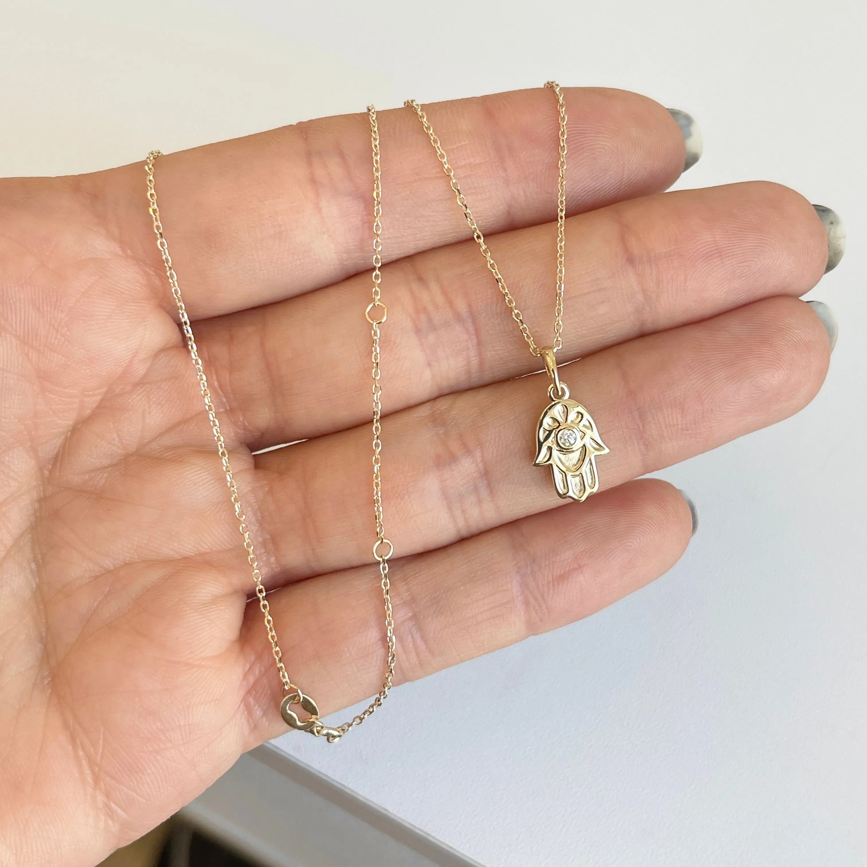 14KT Yellow Gold .03 CT Diamond Hamsa Pendant Necklace