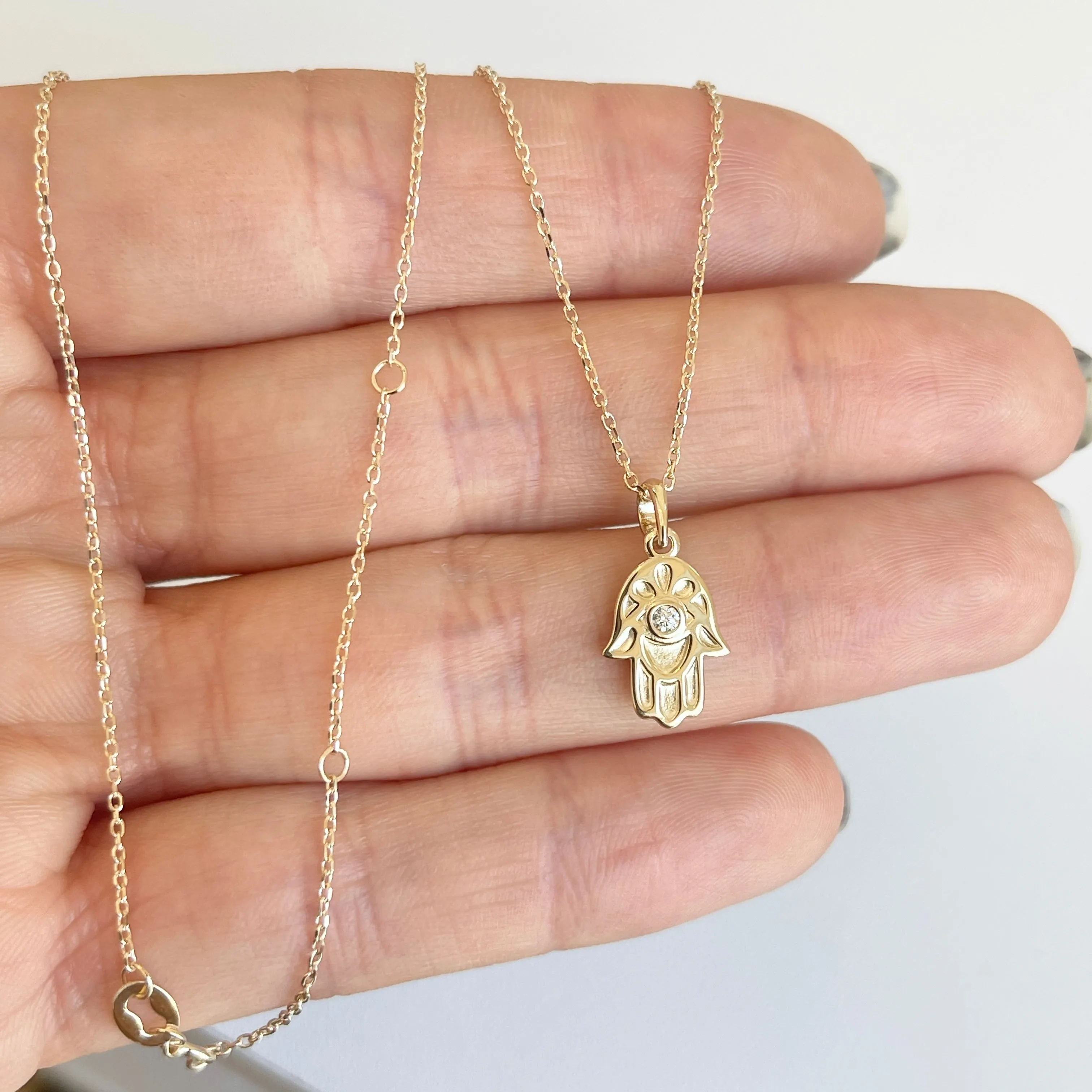 14KT Yellow Gold .03 CT Diamond Hamsa Pendant Necklace