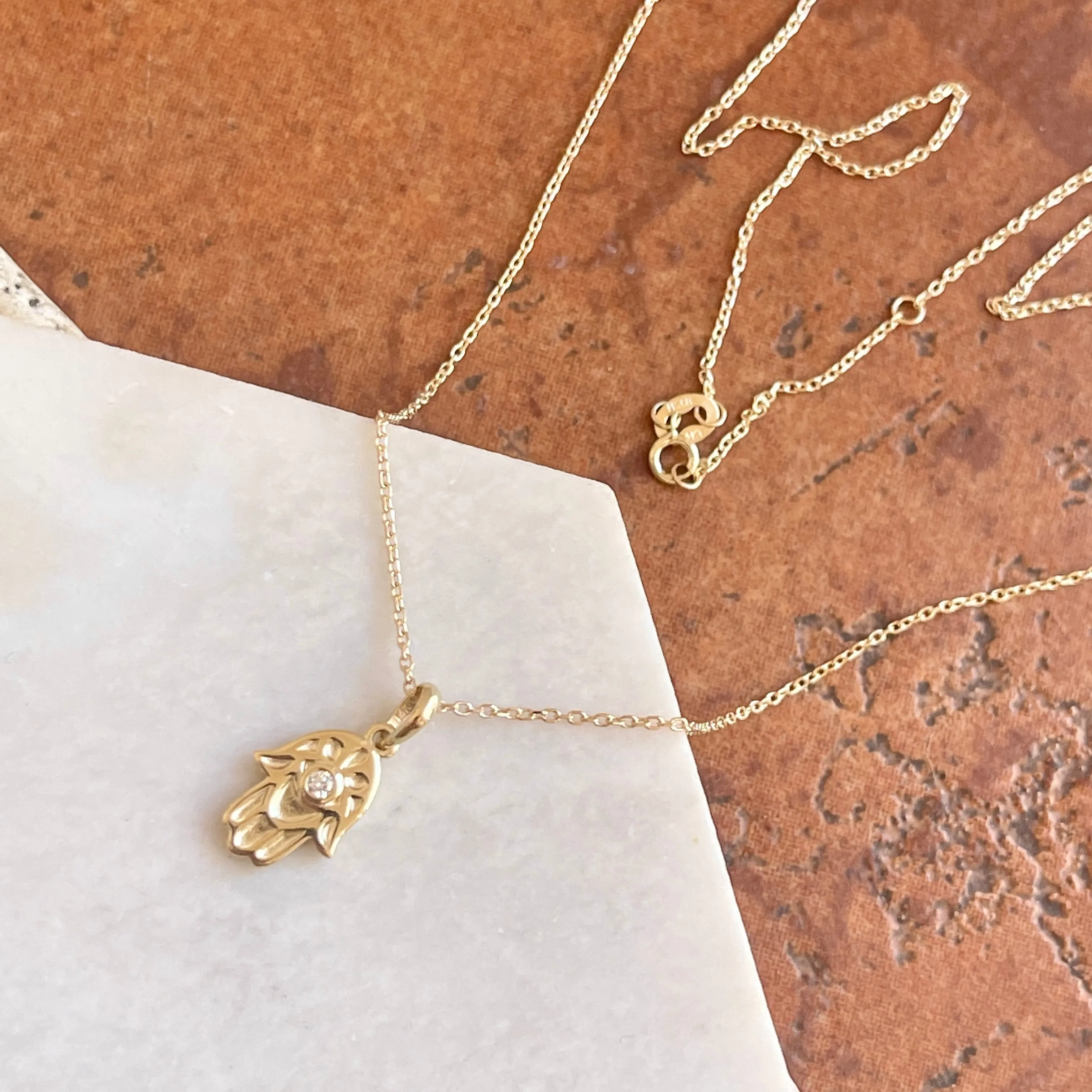 14KT Yellow Gold .03 CT Diamond Hamsa Pendant Necklace