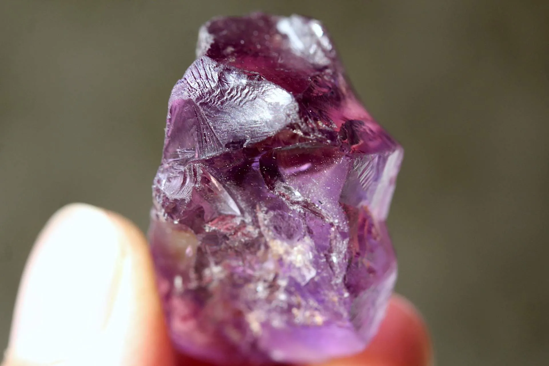 18 grams Faceting Rough Amethyst for Cutting
