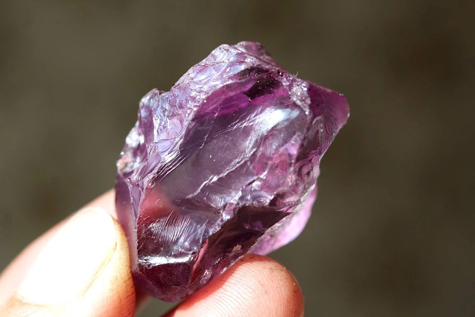 18 grams Faceting Rough Amethyst for Cutting