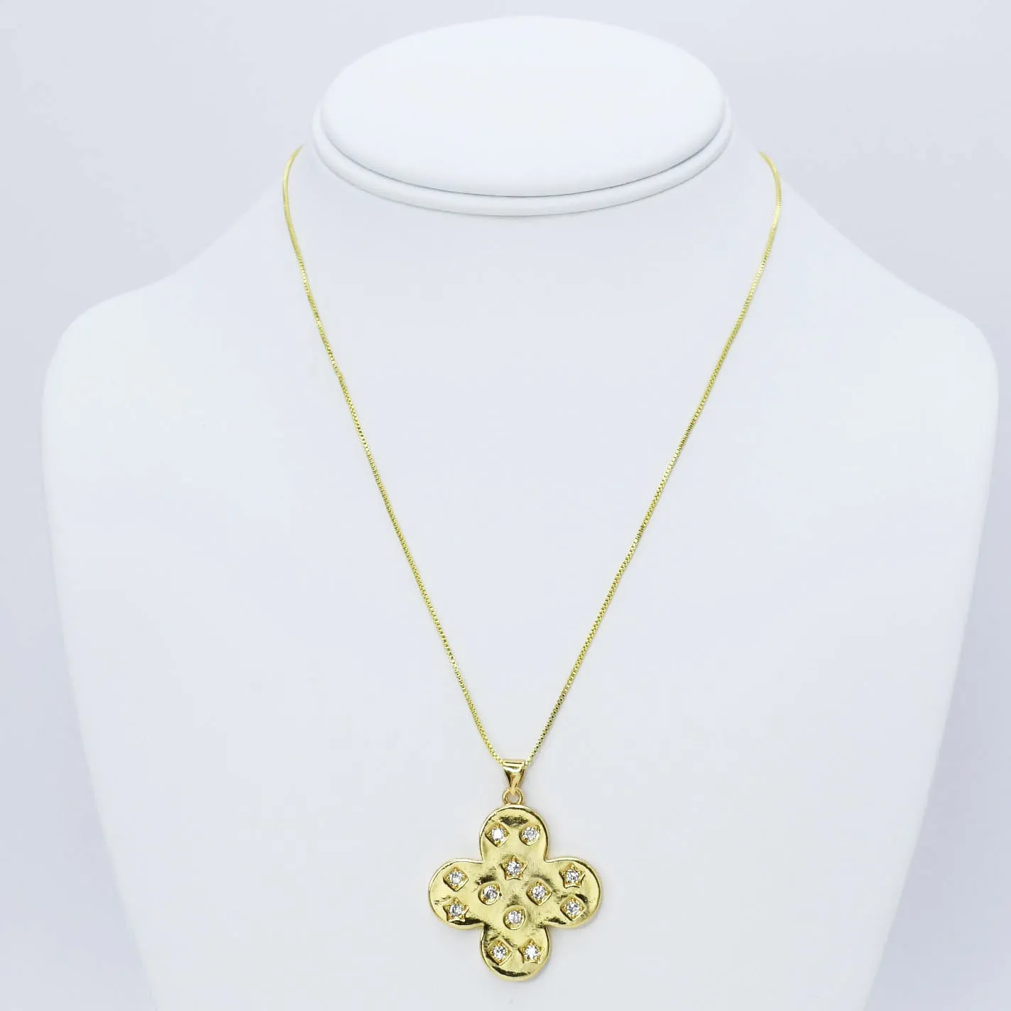 Amelia Pendant Necklace Gold