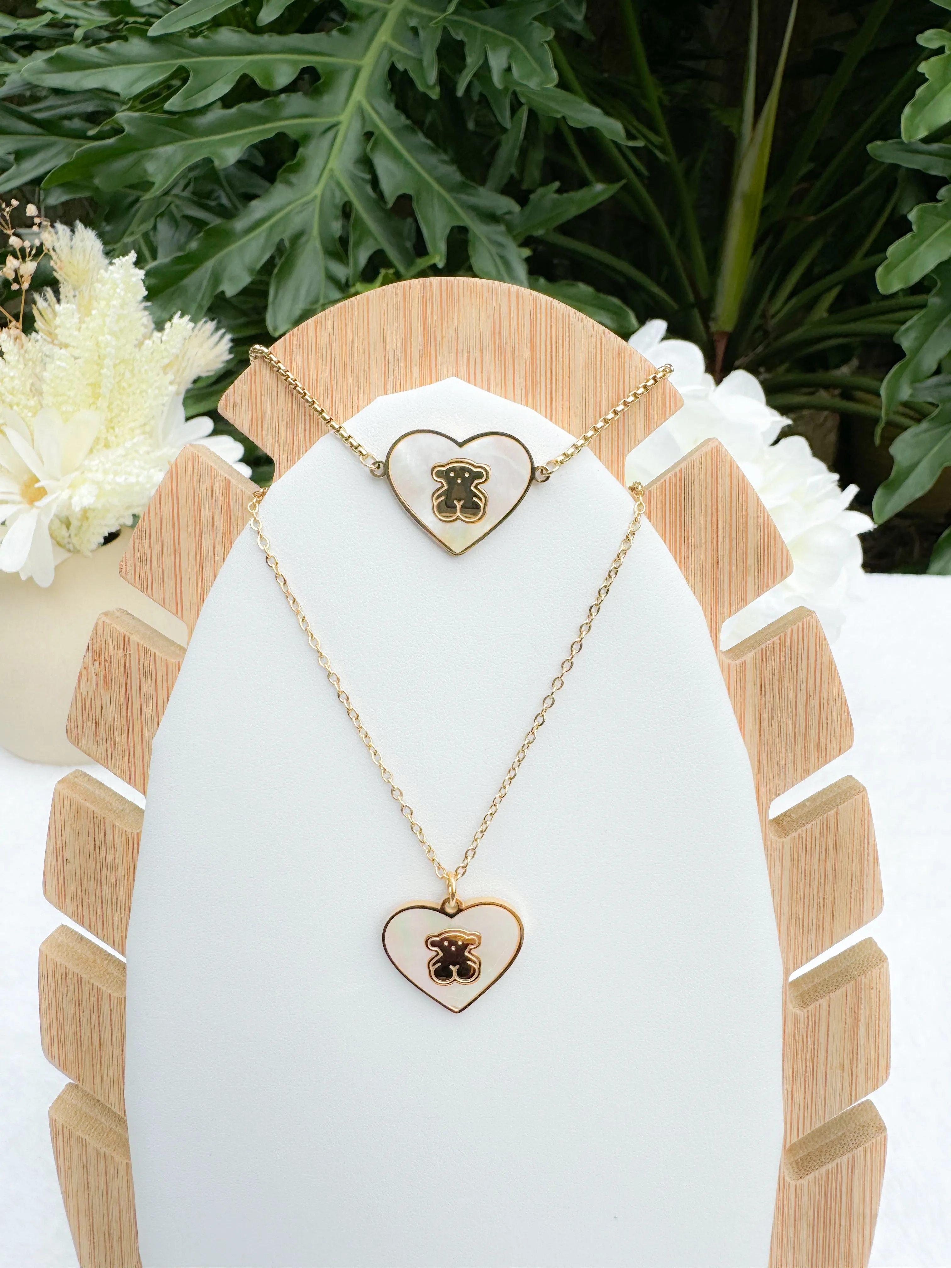 Bear necklace