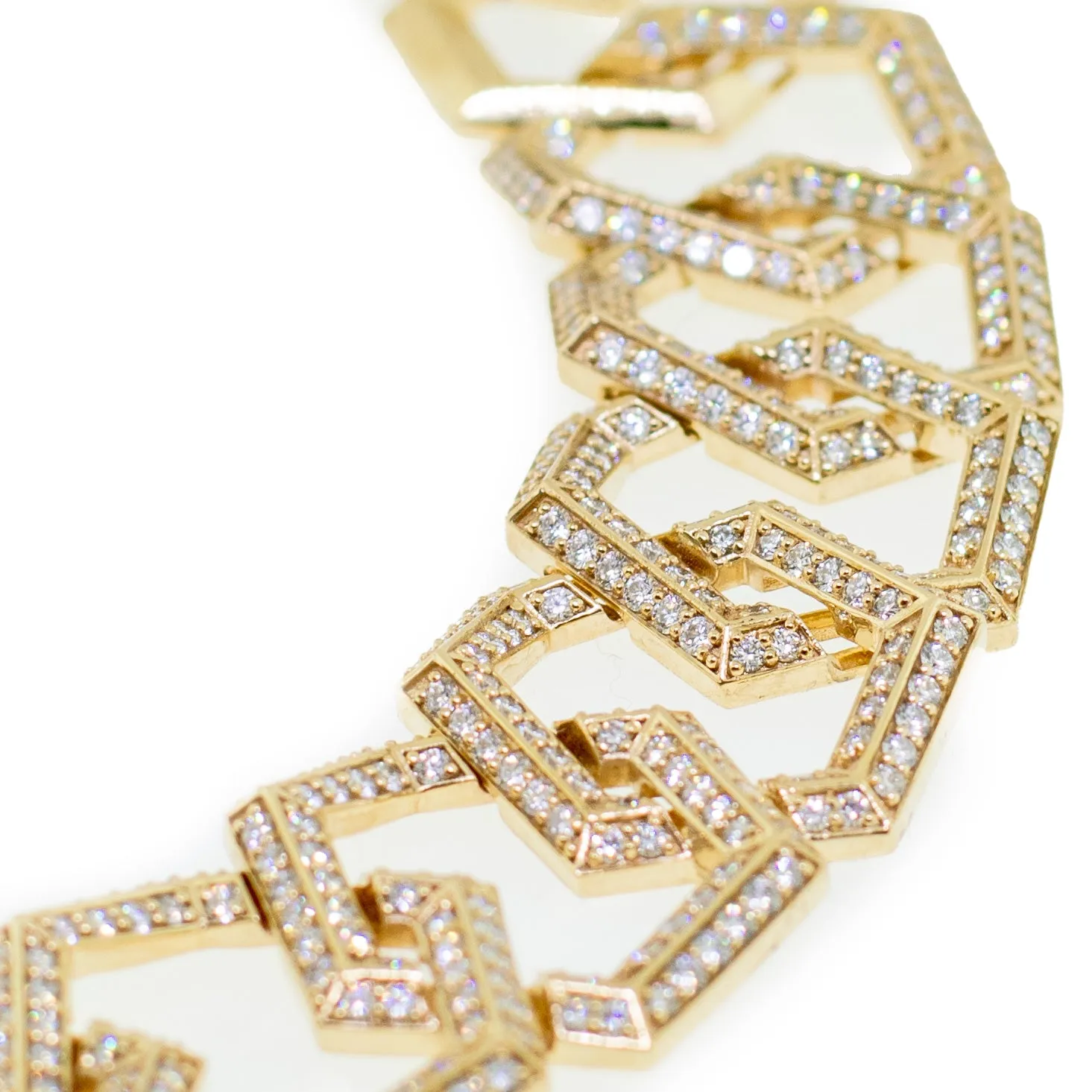 Beautiful Necklace w/ 8.28ct of F-G/VS1 VS2 Round Brilliant Cut Diamonds and 18K Yellow Gold