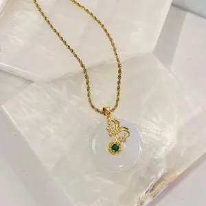 BUTTERFLY ROUND EMERALD STONE WHITE JADE necklace