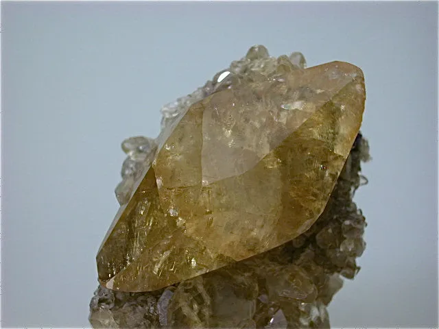 Calcite, Sub-Rosiclare Level Annabel Lee Mine, Ozark-Mahoning Mining Company, Harris Creek District, S. Illinois, Mined March 1988, Kalaskie Collection #463, Miniature 2.8 x 5.0 x 6.5 cm, $280. Online 1/12.