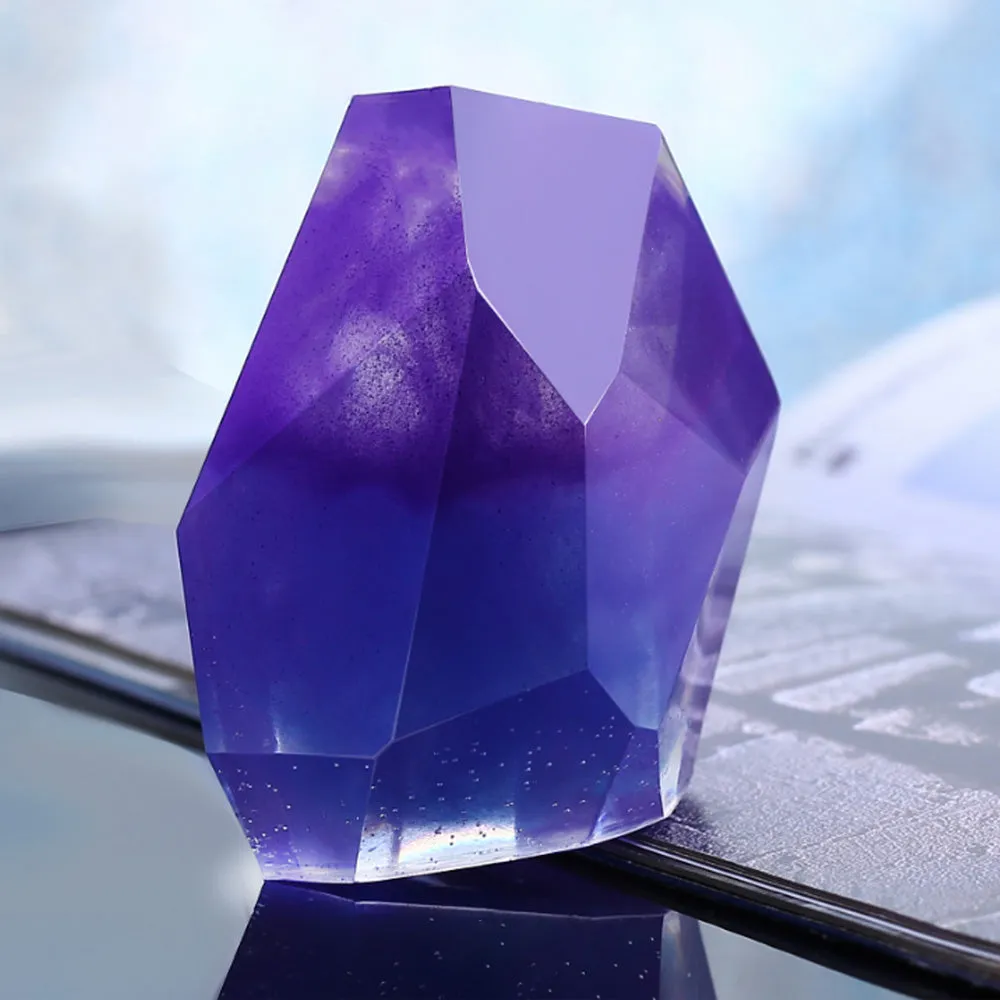 Crystal shape Transparent silicone mold Pendant resin silicone mold for Jewelry Making resion pendant making 70*54*41mm 1pcs