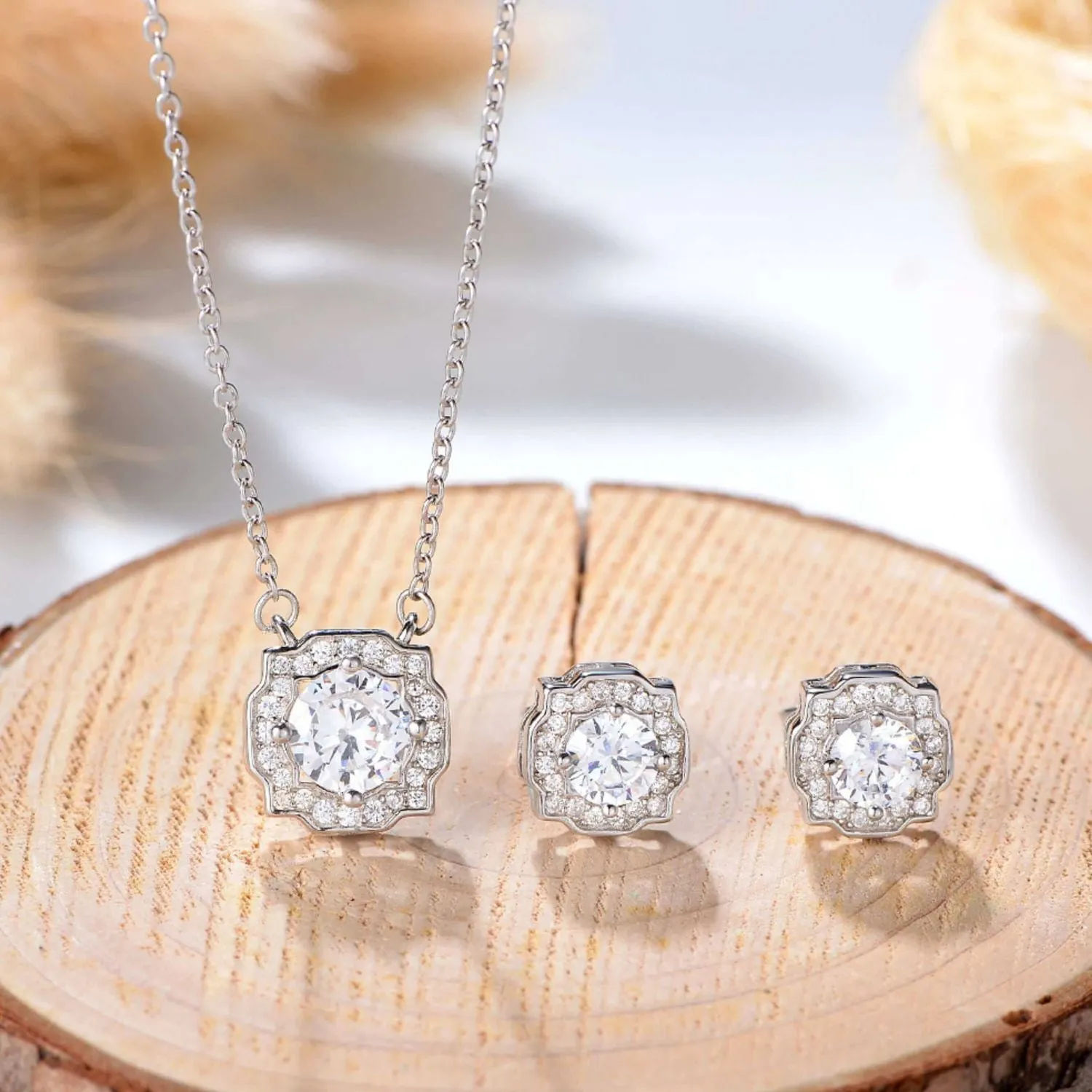 Dazzling Beauty Necklace