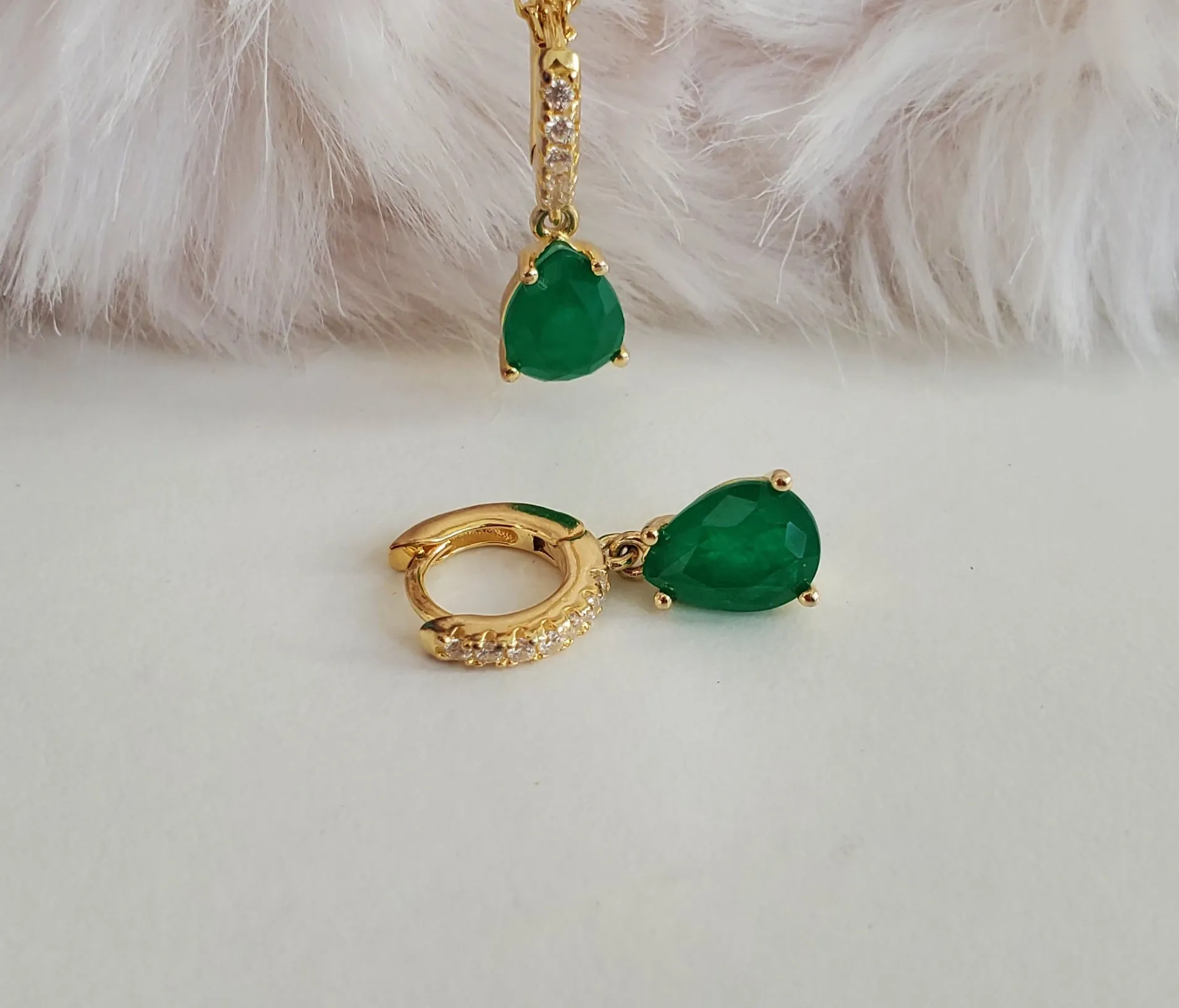 Drop Emerald Necklace