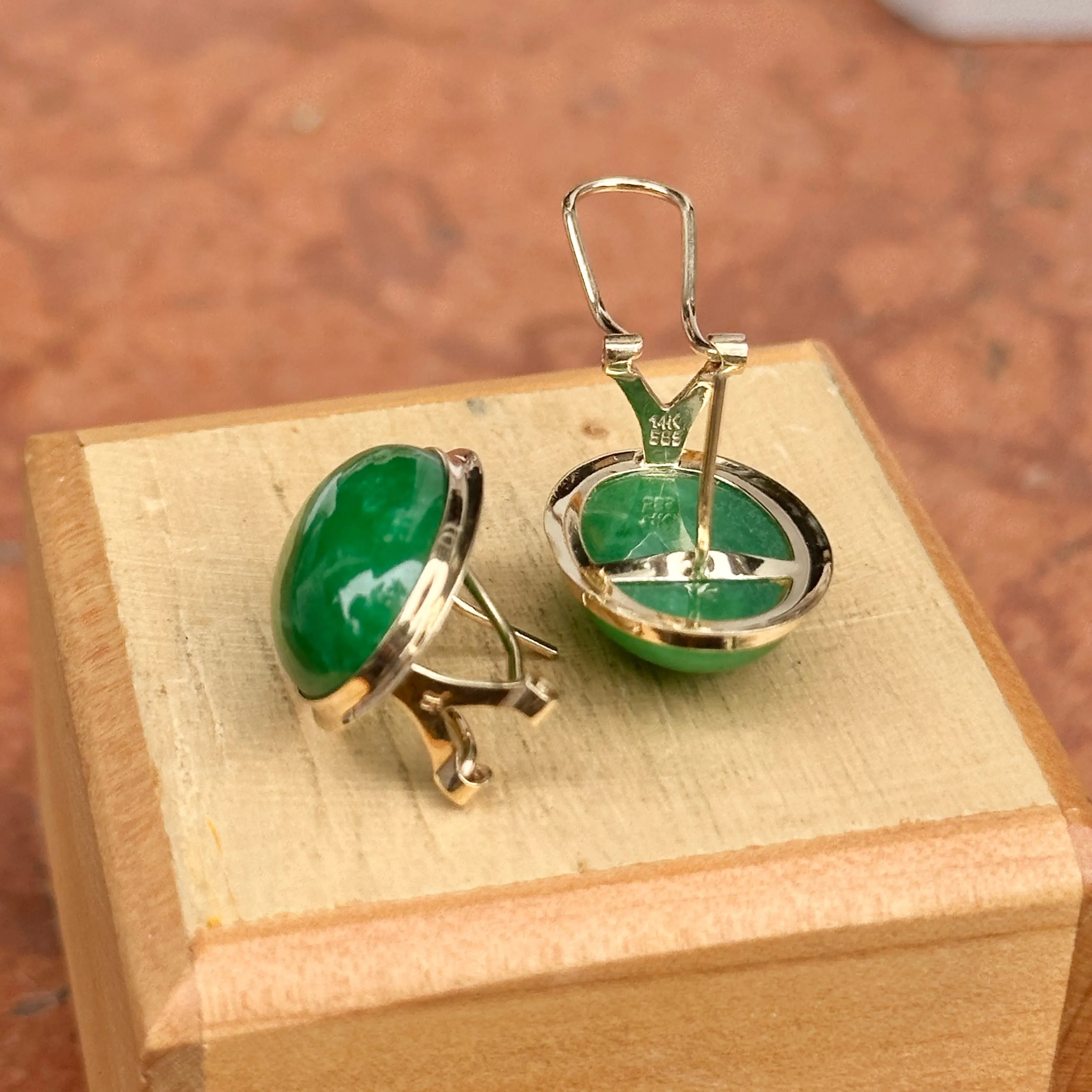 Estate 14KT Yellow Gold Oval Bezel Jade Omega Back Earrings