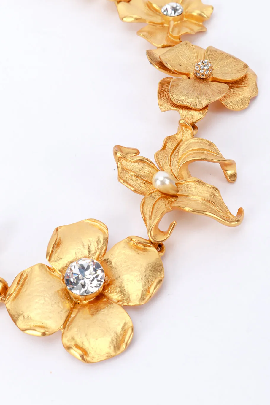 Flora Pendant Collar Necklace