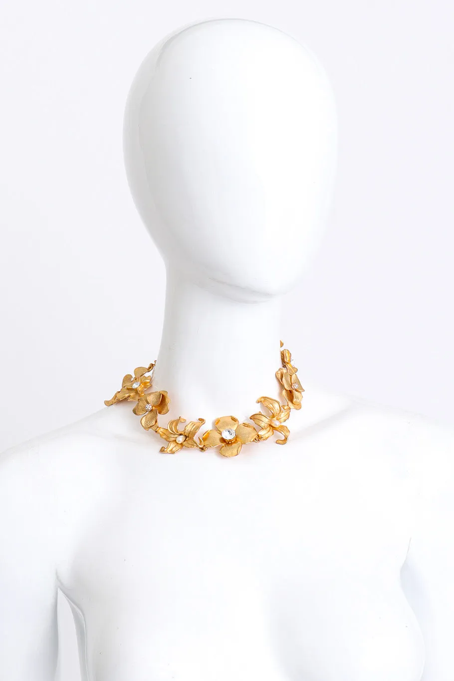 Flora Pendant Collar Necklace