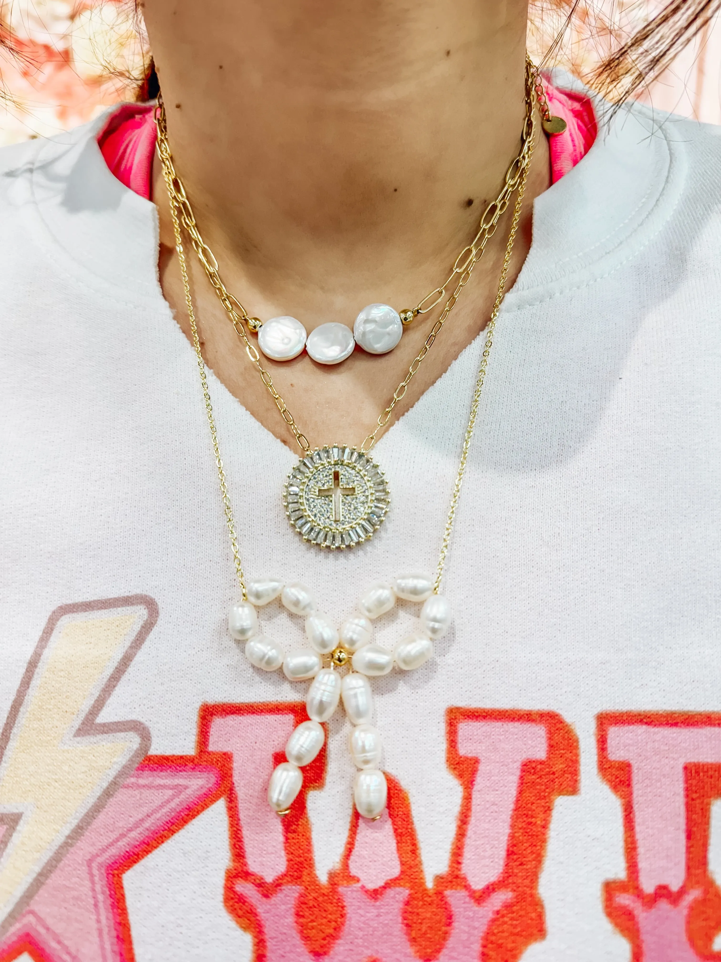 Fresh Pearl Bow Necklace
