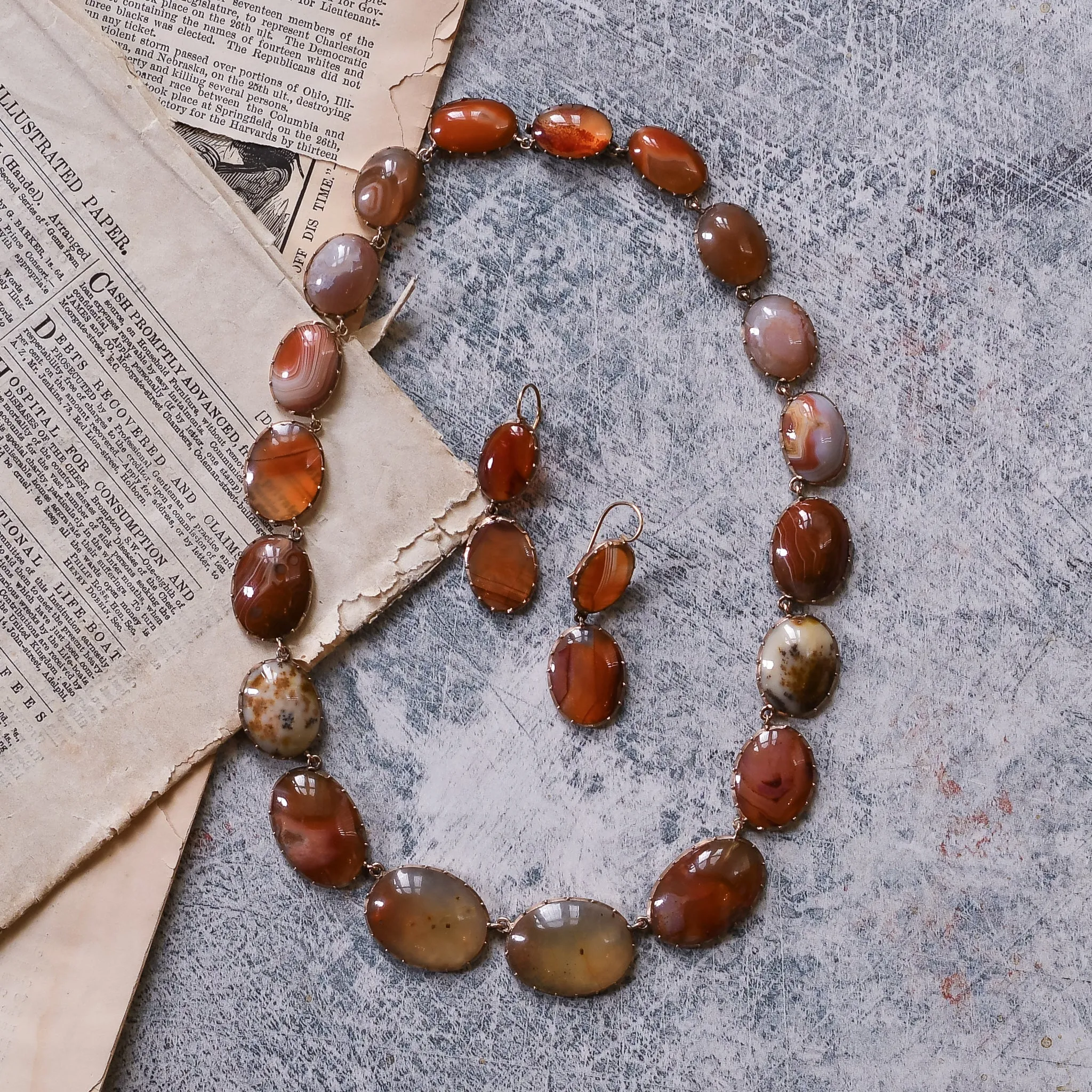 Georgian Agate Rivière Necklace & Earrings Suite