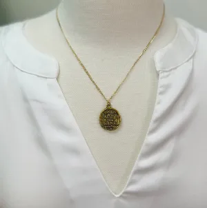 Gold Pendant Necklace