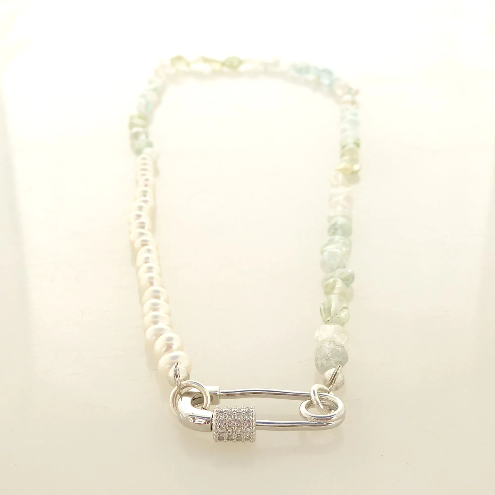 Kunzite and pearl necklace