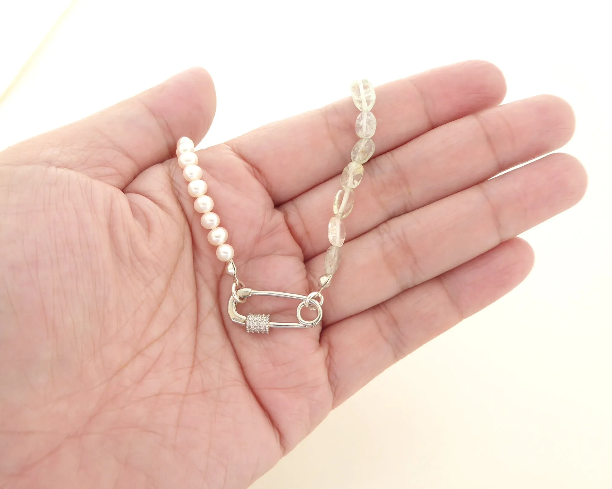 Kunzite and pearl necklace