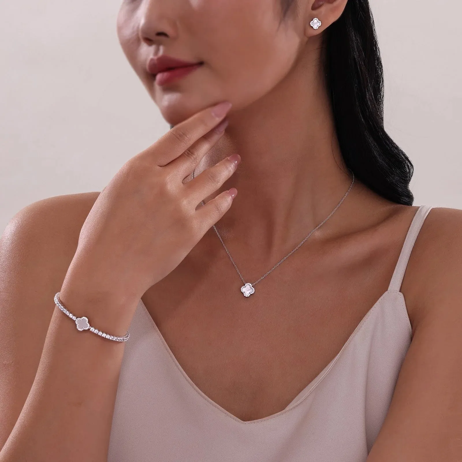 Lafonn Simulated Diamond & Mother of Pearl Halo Necklace N0334MPP20