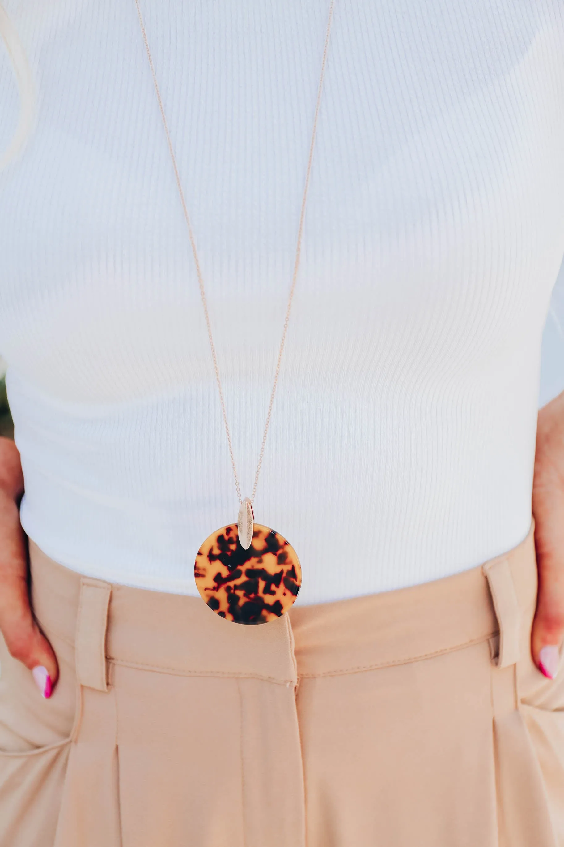 Mika Pendant Necklace
