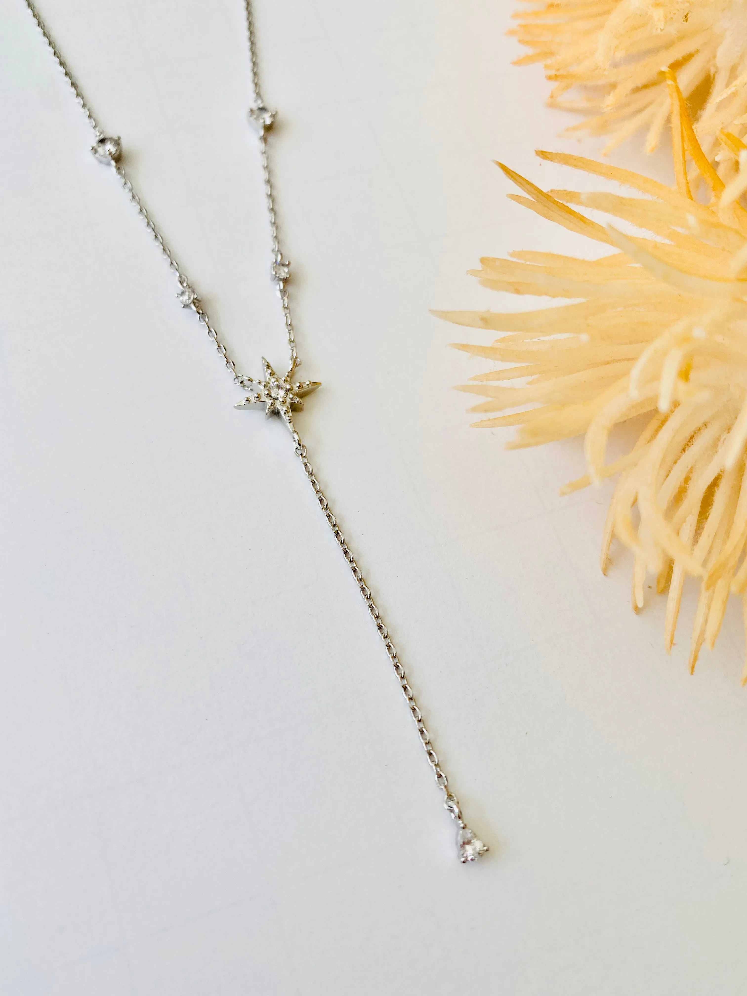 NL69 BRIGHT STAR NECKLACE