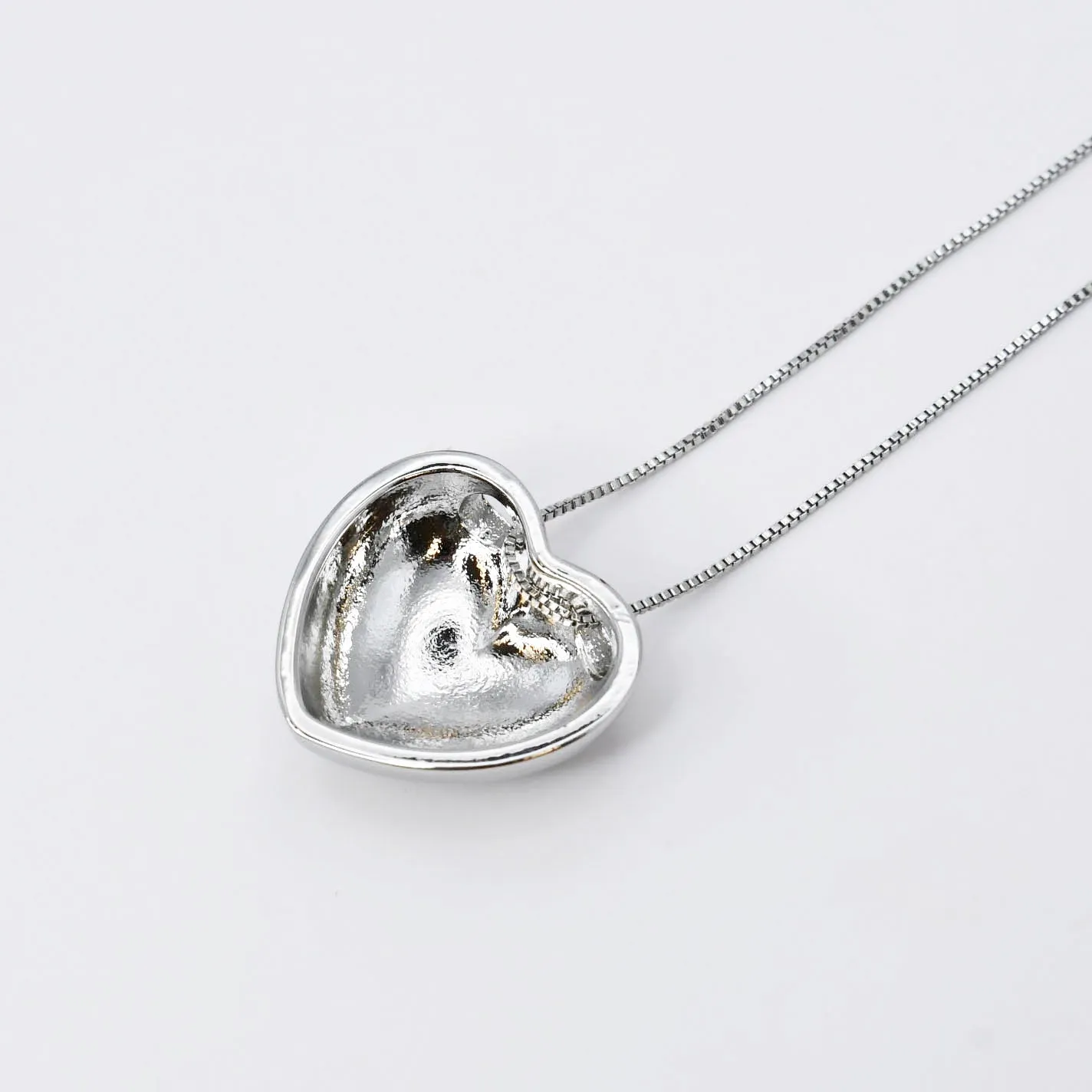 Puffy Love Necklace Silver
