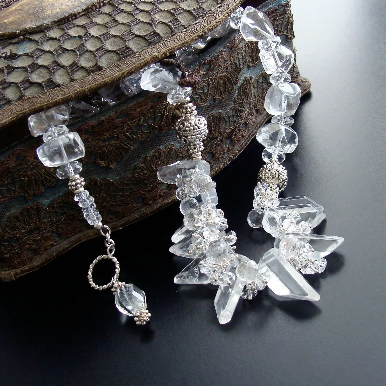 Rock Crystal Daggers Necklace - Krystal Necklace