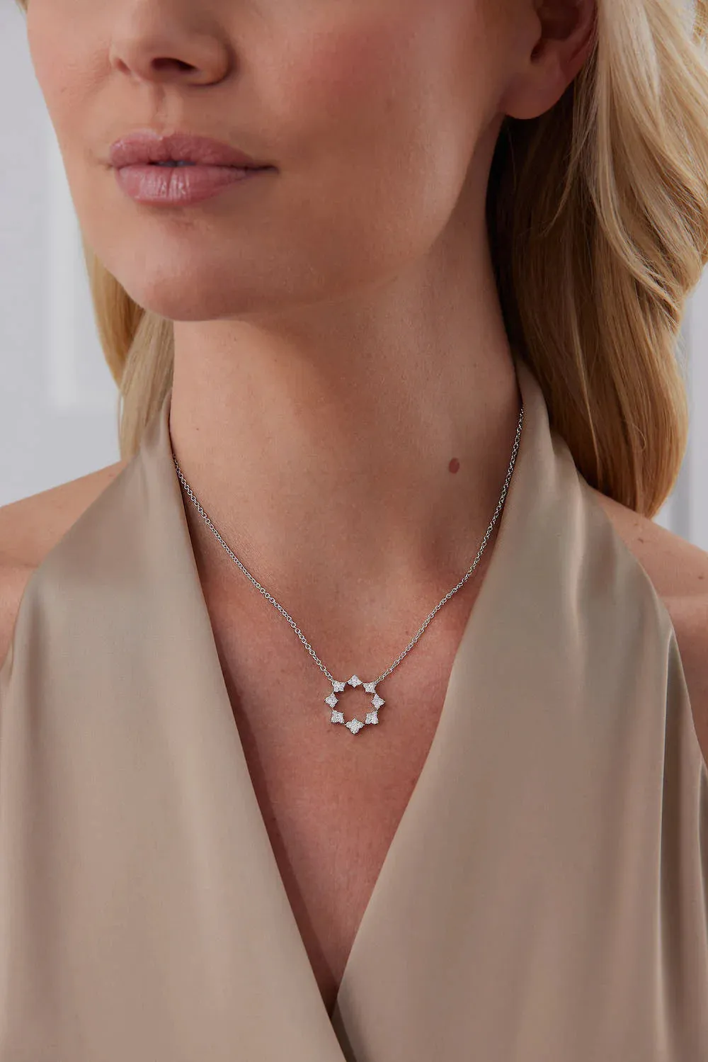 SARA WEINSTOCK DUJOUR DIAMOND CLUSTER PENDANT NECKLACE