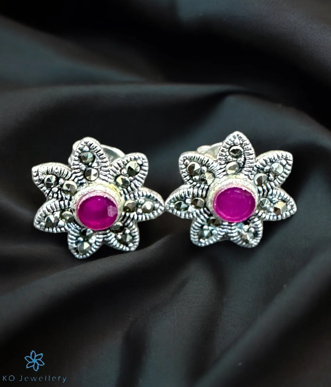 The Floralia Silver Marcasite Necklace & Earrings Set