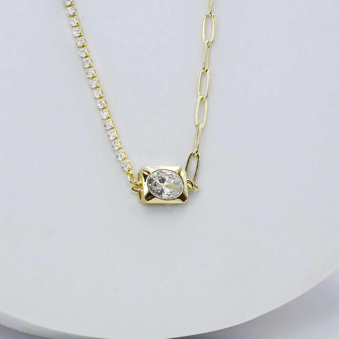 The Kathleen Necklace Gold