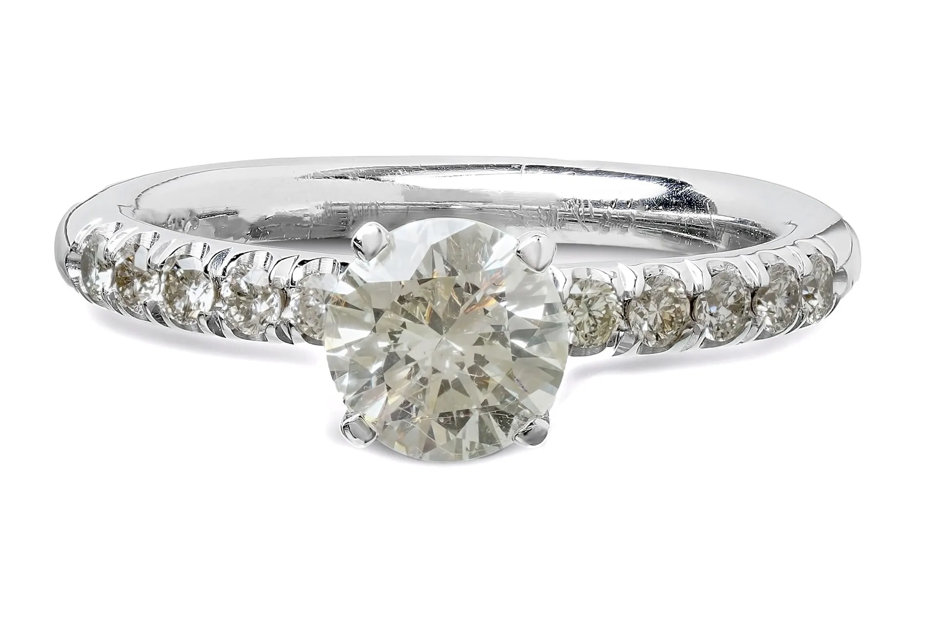 The Solitaire Pave