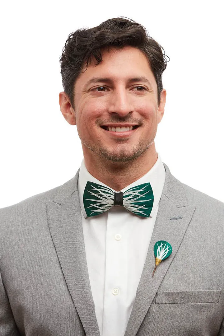 VAGABOND FEATHER BOW TIE