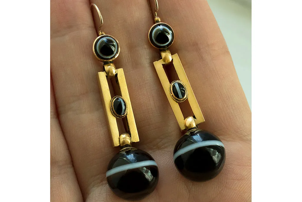 Victorian Banded Agate Gold Earrings