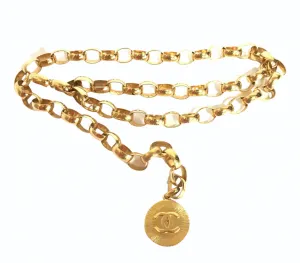 Vintage CHANEL golden chain belt with large CC motif charm. Nice and heavy, rare and gorgeous accessory. 050323re3