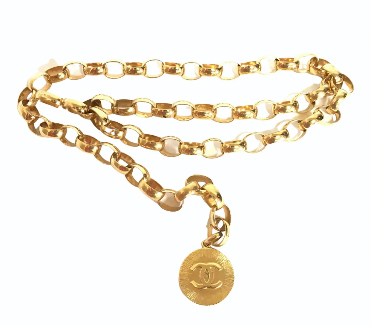Vintage CHANEL golden chain belt with large CC motif charm. Nice and heavy, rare and gorgeous accessory. 050323re3