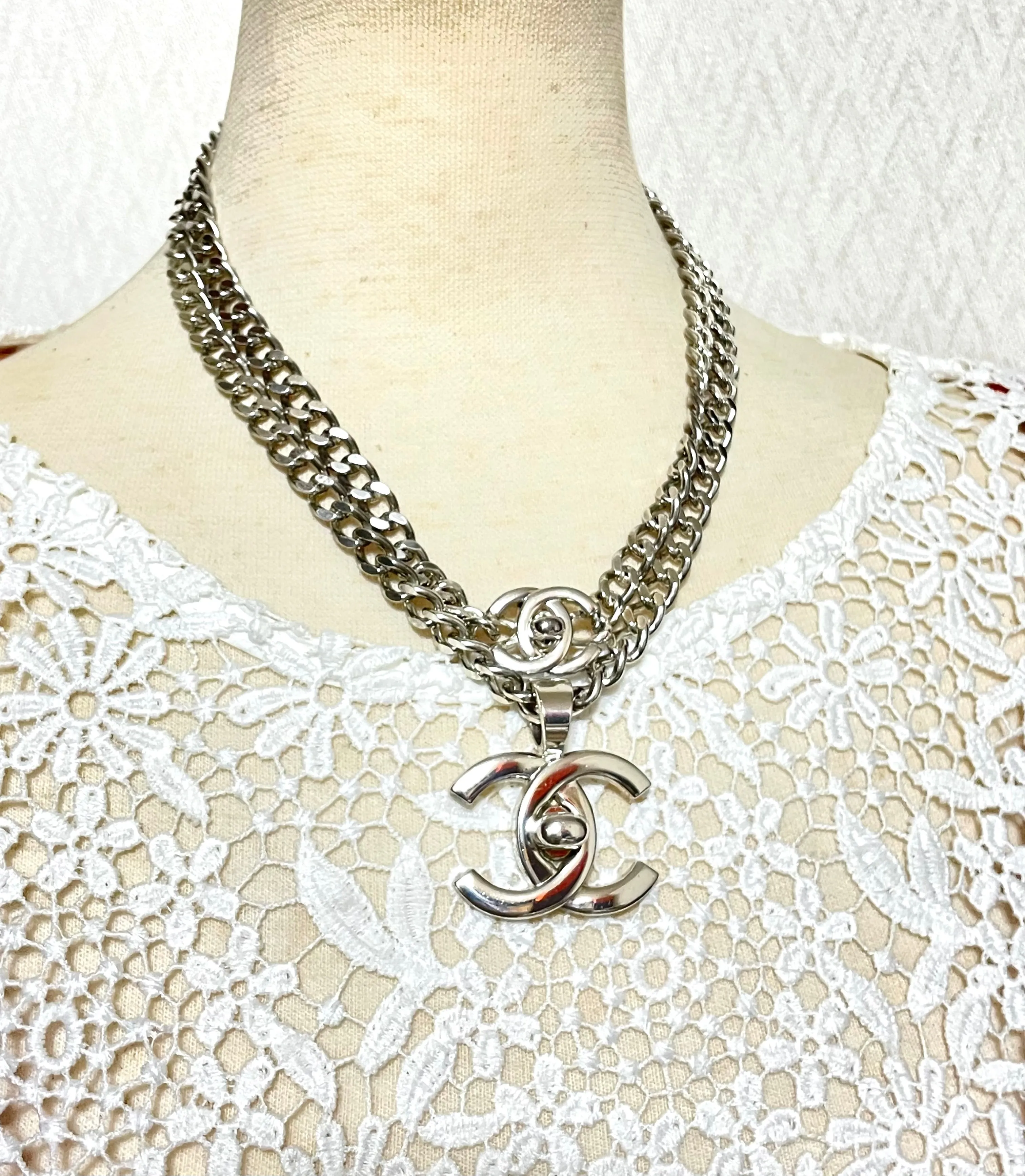 Vintage Chanel turn lock CC silver chain necklace. Double turn lock CC mark long necklace. 051003ac