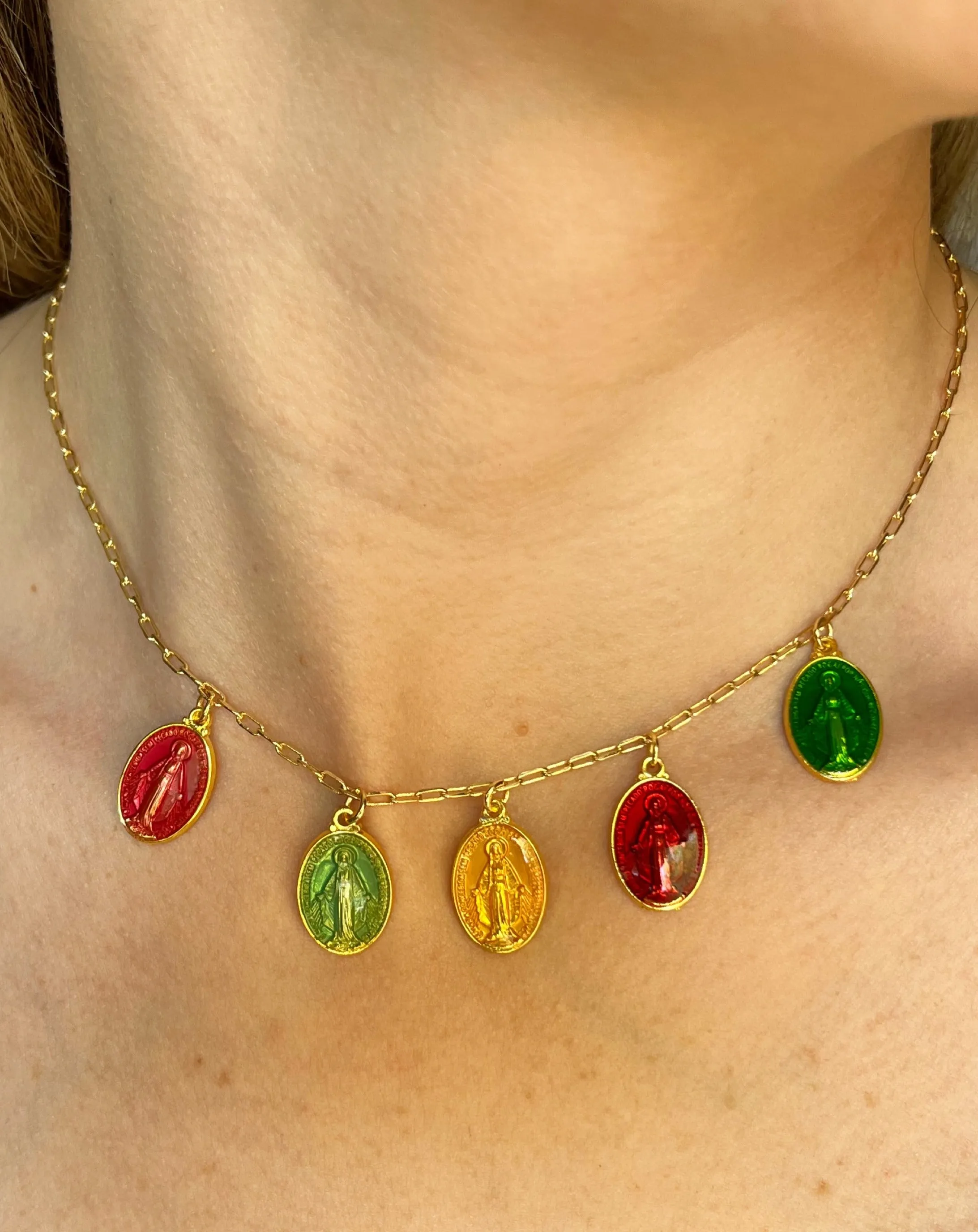 VIRGENES NECKLACE